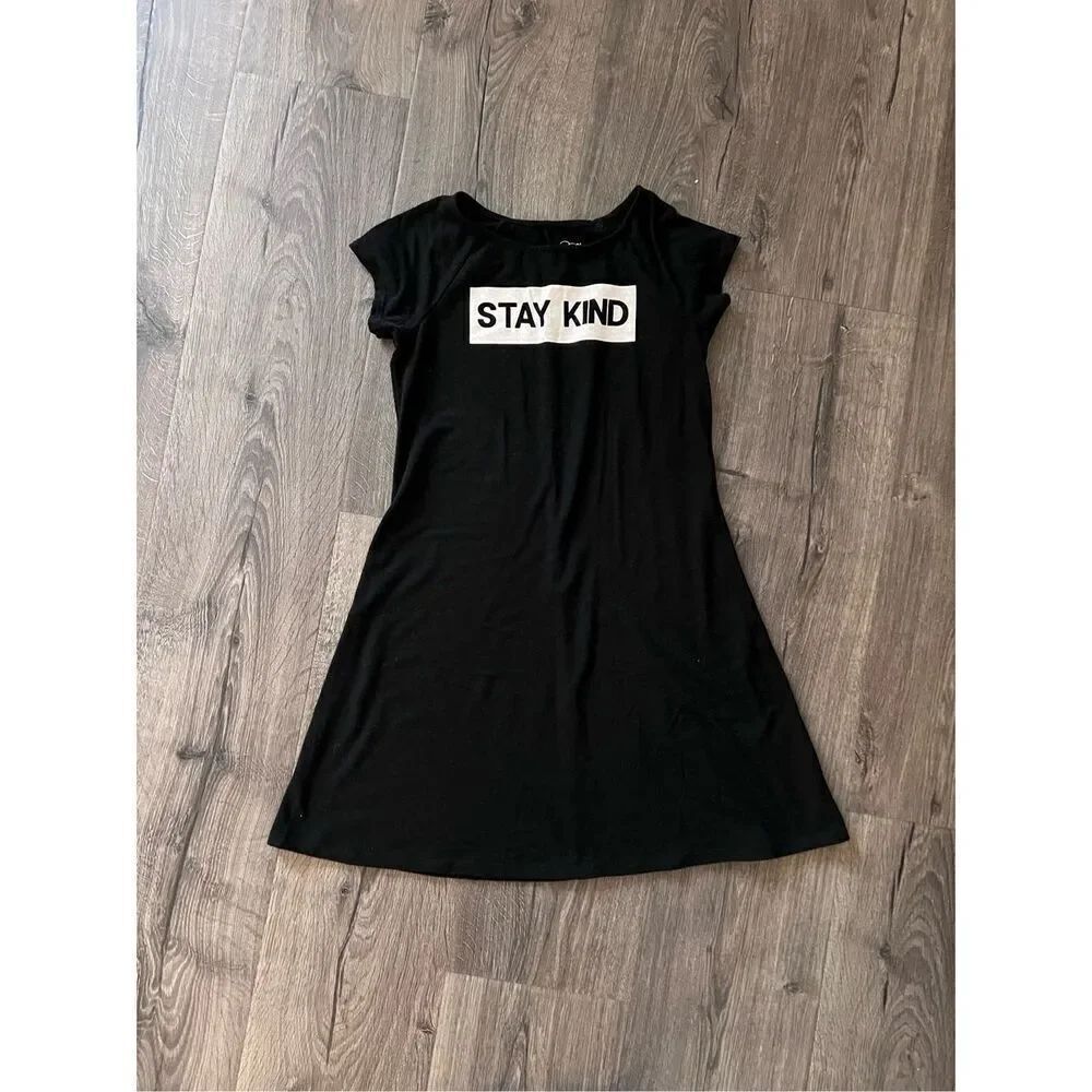 Art Class Girl ,,Stay Kind” Dress